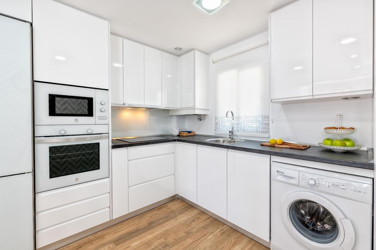 Lola Playa Puerto Marina Apartman Benalmádena Kültér fotó