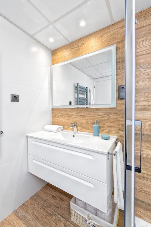 Lola Playa Puerto Marina Apartman Benalmádena Kültér fotó